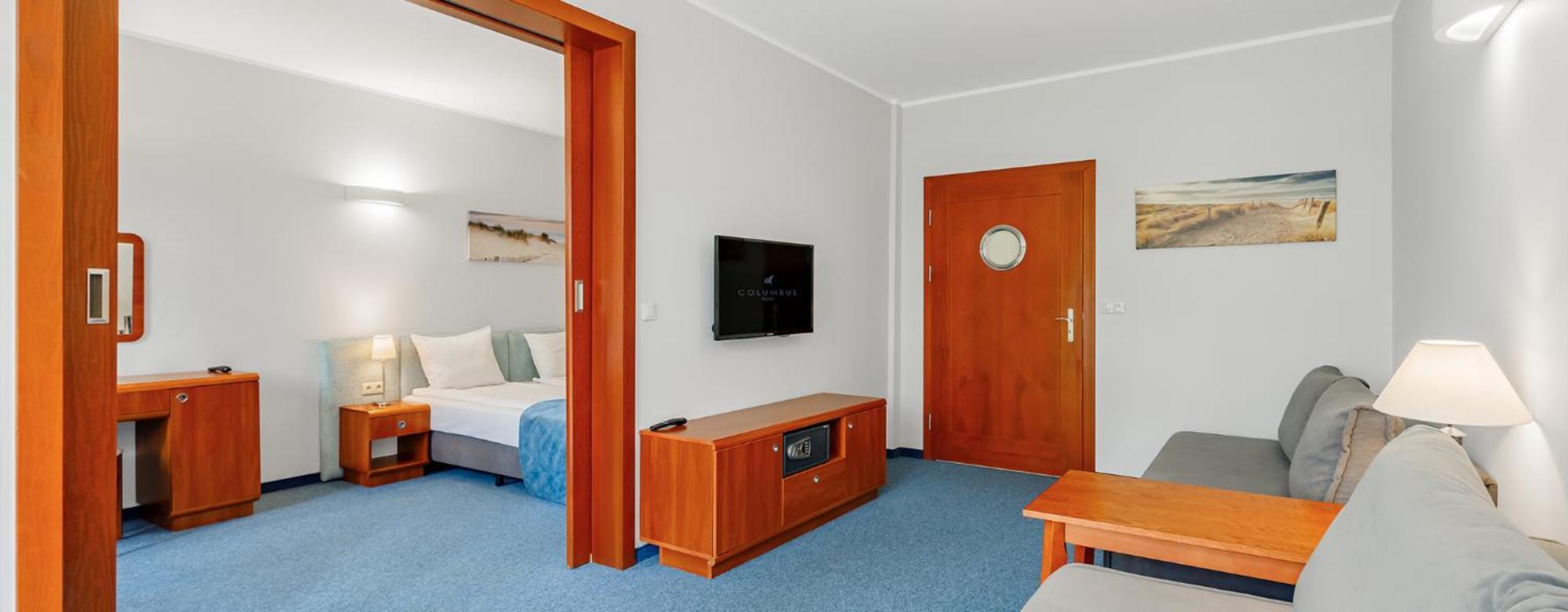 Columbus Hotel Rowy  Eksteriør billede